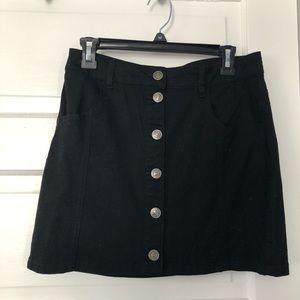 NWOT black mini skirt